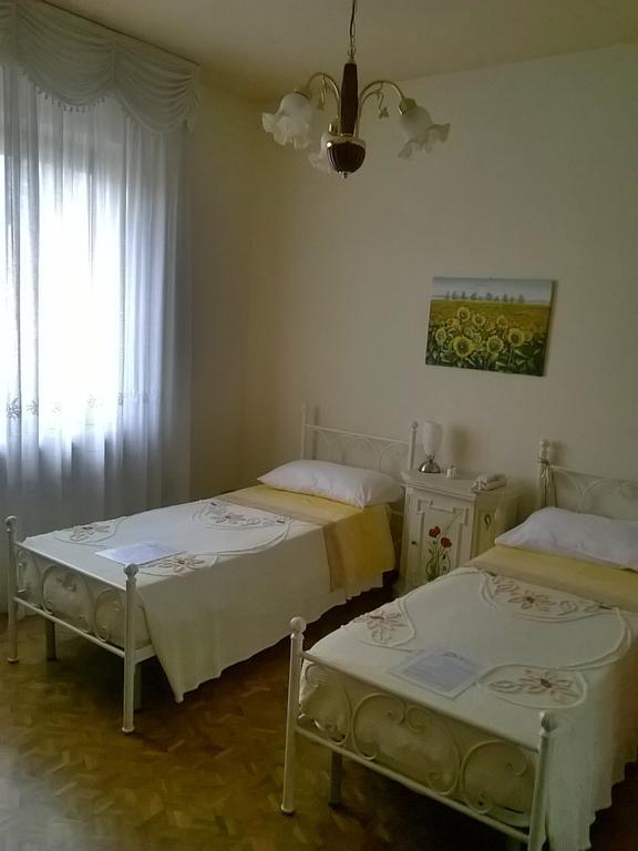 B&B Villa Adriano Cavaion Veronese Ruang foto